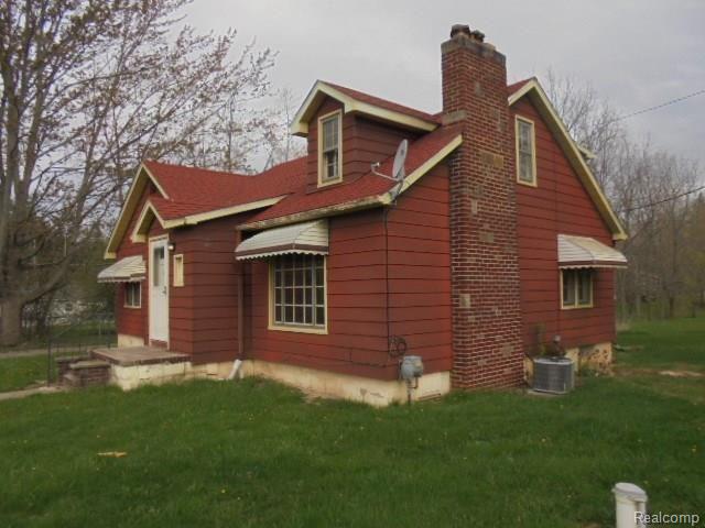5864 Davison Road Lapeer, MI 48446 - Photo 2 of 17 DSC01392.JPG