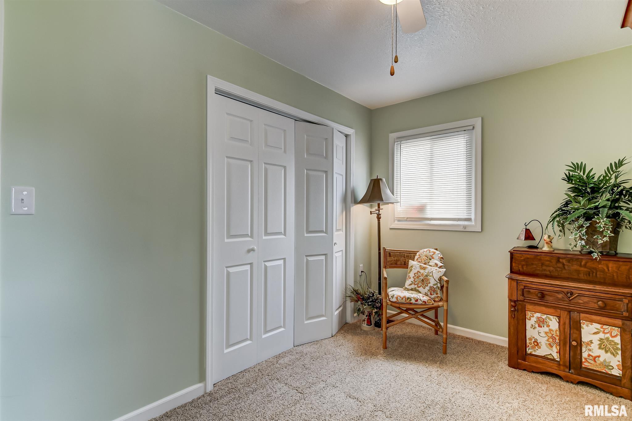 2310 East Black Avenue Springfield, IL 62702 - Photo 7 of 14 Gallery Image 7