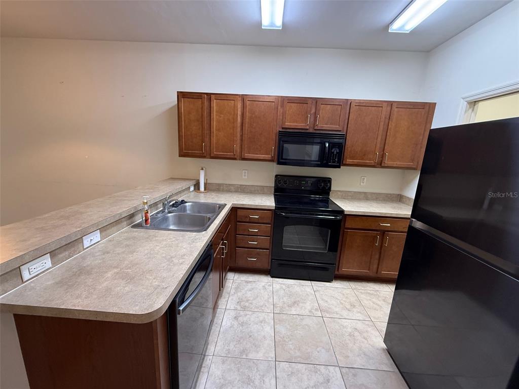 2945 Southwest 35th Place, Unit 132 Gainesville, FL 32608 - Photo 3 of 18