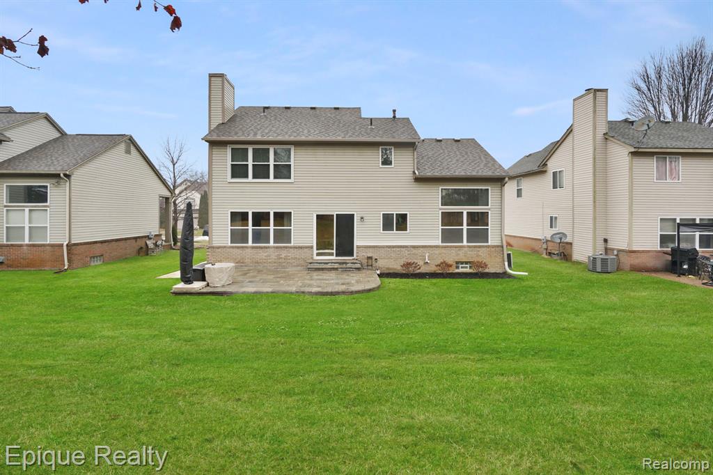 3593 Normandy Drive Rochester, MI 48306 - Photo 26 of 29 Gallery Image 26