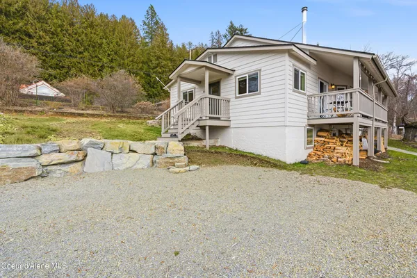 $794,000 | 312 Ellisport Street, Hope, ID 83836