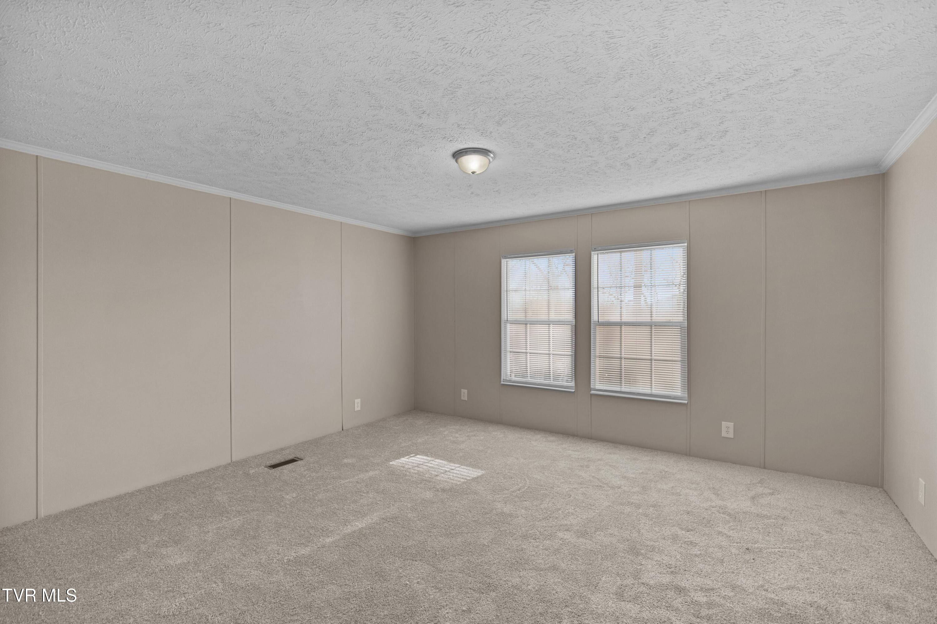 311 Spring Street Clinton, TN 37716 - Photo 15 of 40 014-311SpringStreet-Clinton-TN-37716-SMA