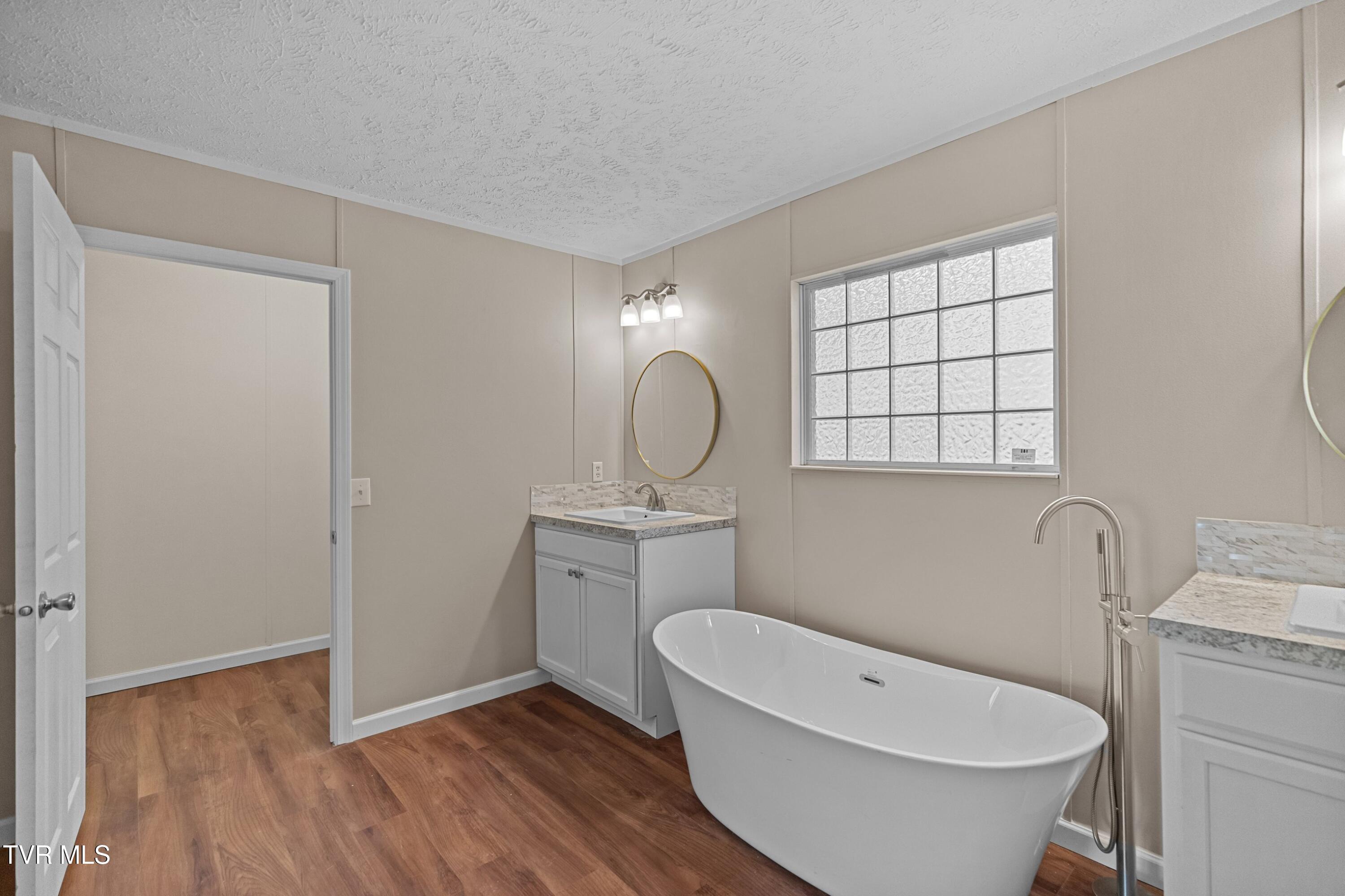 311 Spring Street Clinton, TN 37716 - Photo 18 of 40 017-311SpringStreet-Clinton-TN-37716-SMA