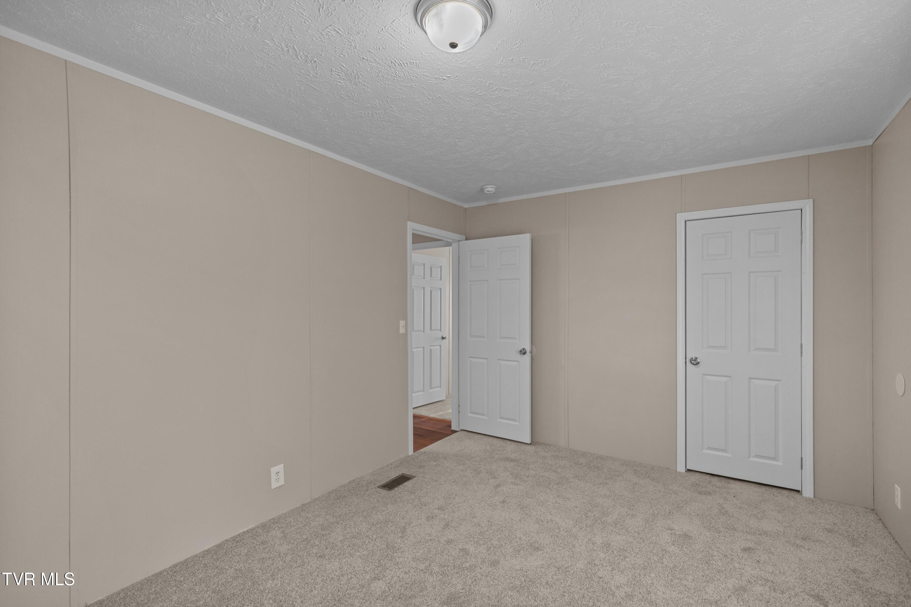 311 Spring Street Clinton, TN 37716 - Photo 23 of 40 022-311SpringStreet-Clinton-TN-37716-SMA