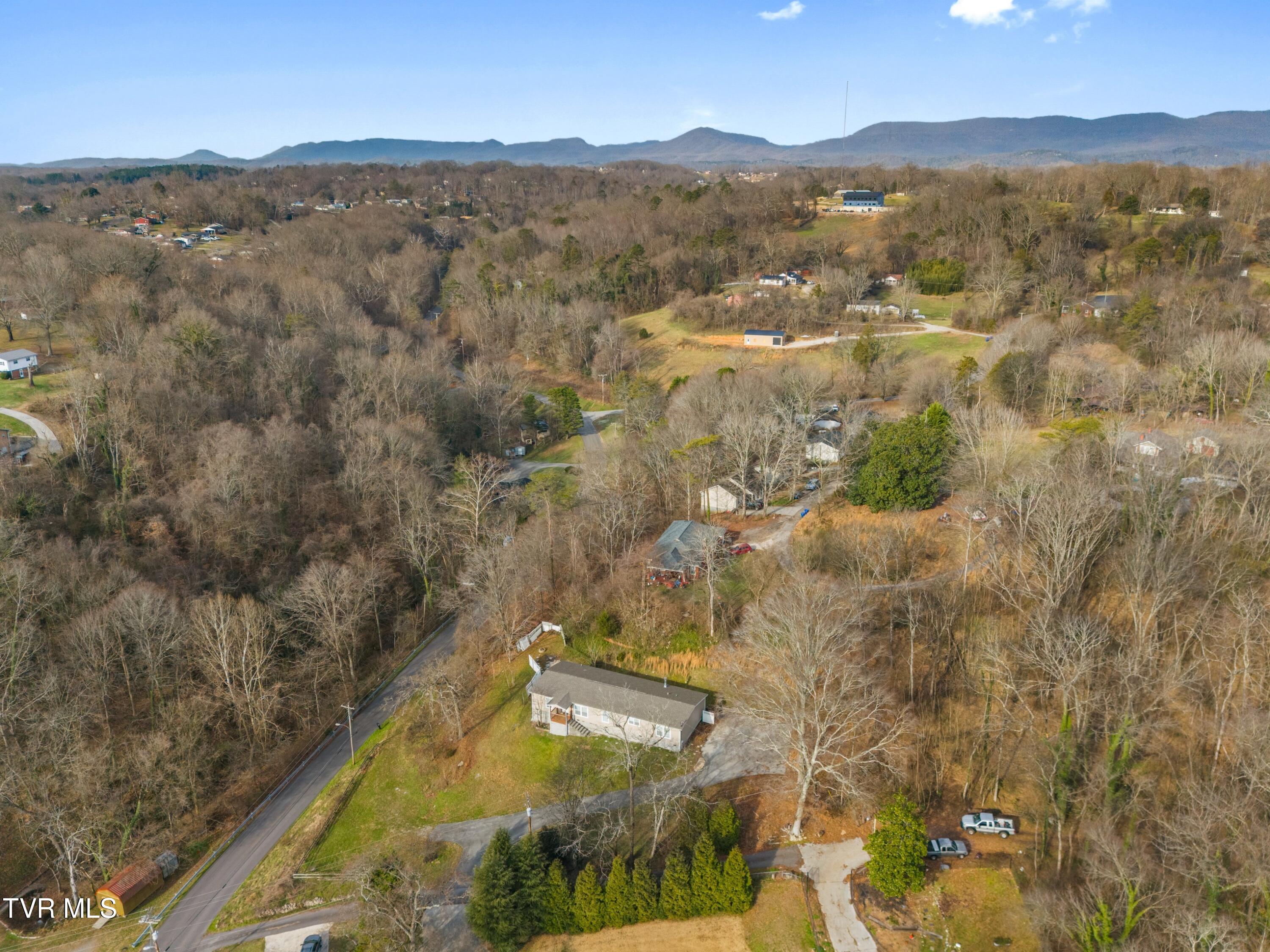 311 Spring Street Clinton, TN 37716 - Photo 35 of 40 036-311SpringStreet-Clinton-TN-37716-SMA