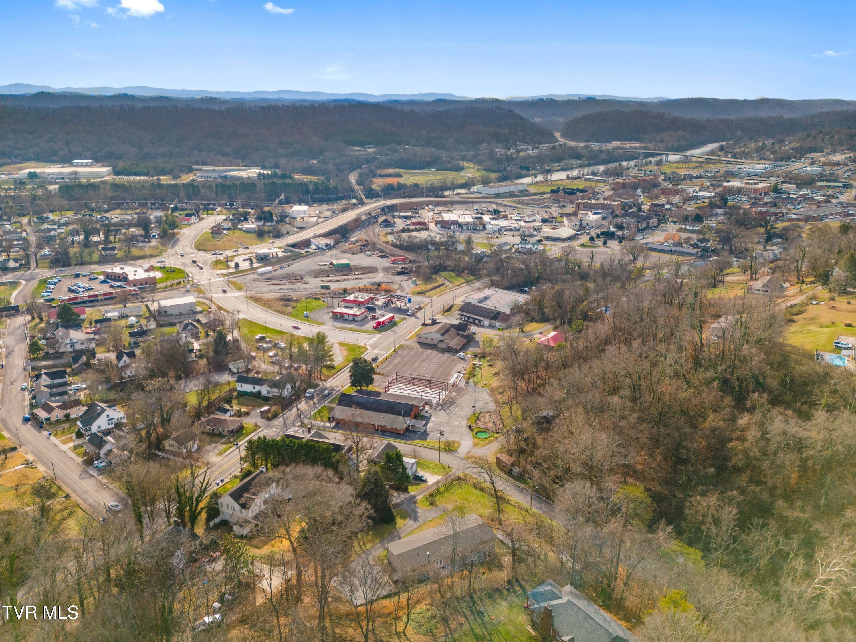 311 Spring Street Clinton, TN 37716 - Photo 37 of 40 038-311SpringStreet-Clinton-TN-37716-SMA