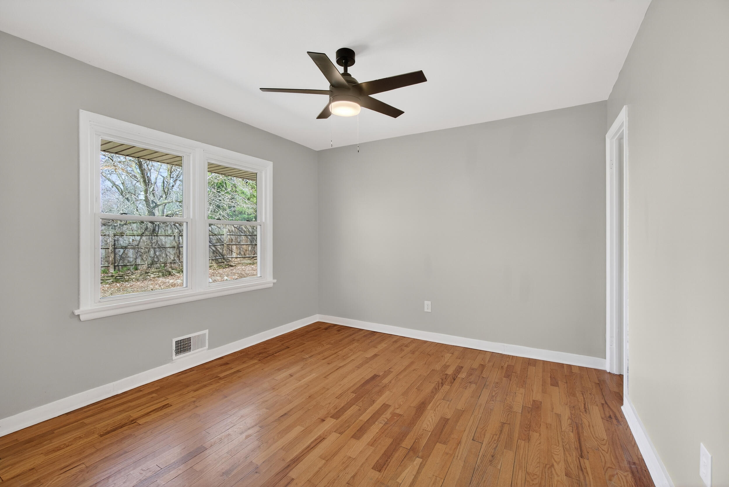 3304 Spring Arbor Road Jackson, MI 49203 - Photo 12 of 54 28_3304 spring arbor rd - 00026