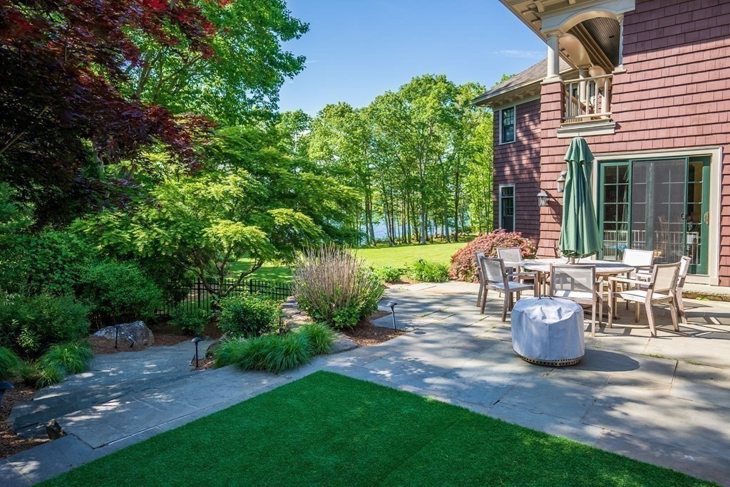 134 Farm Road Sherborn, MA 01770 - Photo 17 of 38