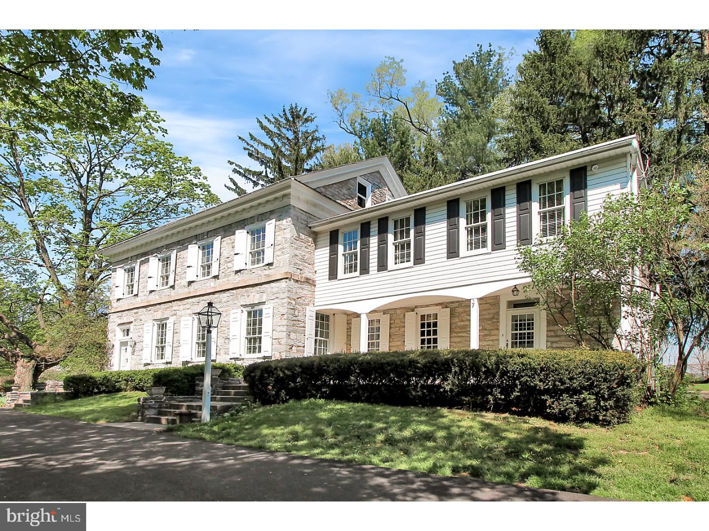 1109 Stouchsburg Road Richland, PA 17087 - Photo 2 of 25 Gallery Image 2