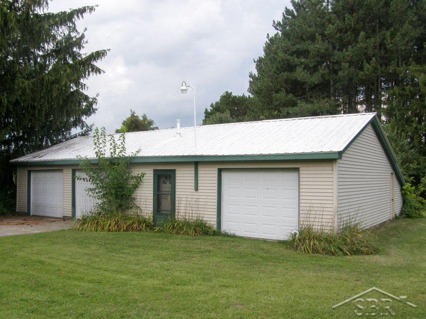 12040 West Marion Road St. Charles, MI 48655 - Photo 3 of 15 31259184-2.JPG