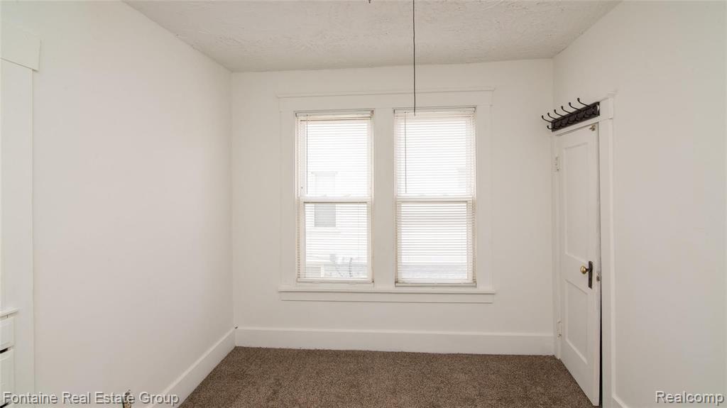 35335 Chestnut Street Wayne, MI 48184 - Photo 9 of 30