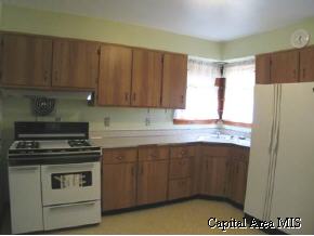 2305 Grandview Avenue Springfield, IL 62702 - Photo 4 of 8 Gallery Image 4