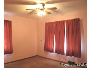 2305 Grandview Avenue Springfield, IL 62702 - Photo 7 of 8 Gallery Image 7