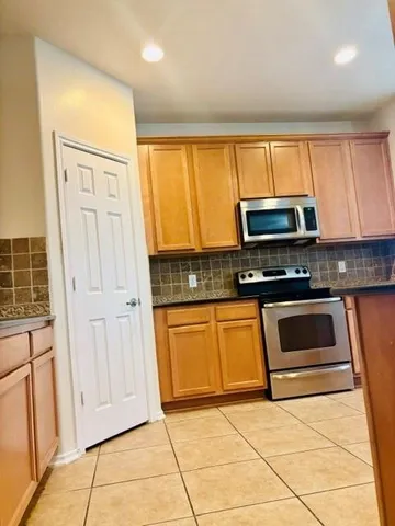 $2,300 | 6834 Pheasant Oak Drive, Houston, TX 77083