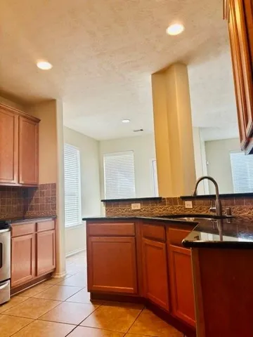 $2,300 | 6834 Pheasant Oak Drive, Houston, TX 77083