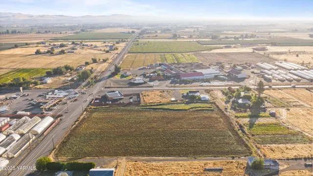 $350,000 | 4820 Lateral A Road, Wapato, WA 98951