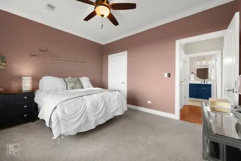 $359,000 | 2811 North Bell Avenue, Unit 403, Chicago, IL 60618