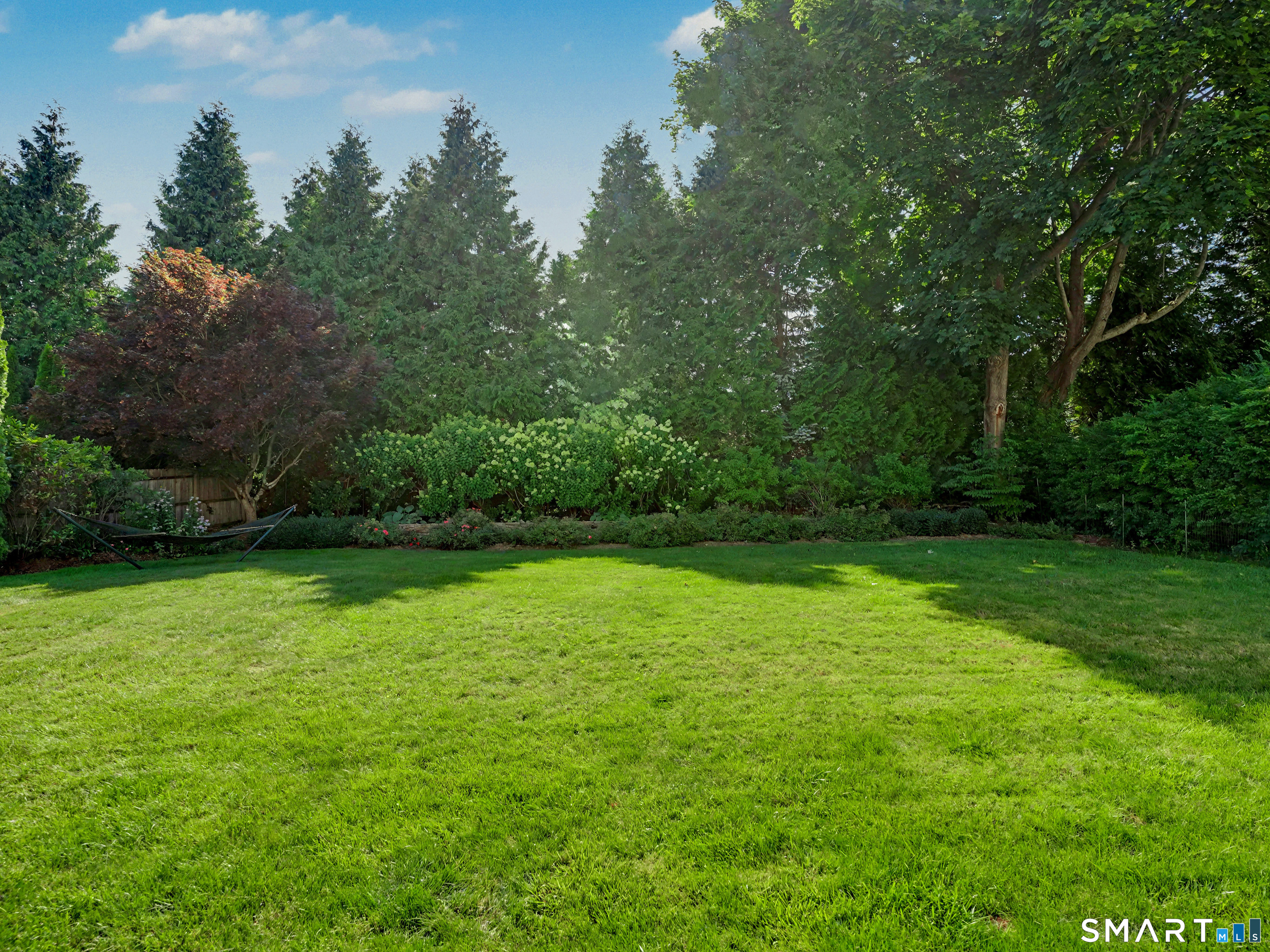 114 Lee Drive Fairfield, CT 06824 - Photo 30 of 36 Gallery Image 30