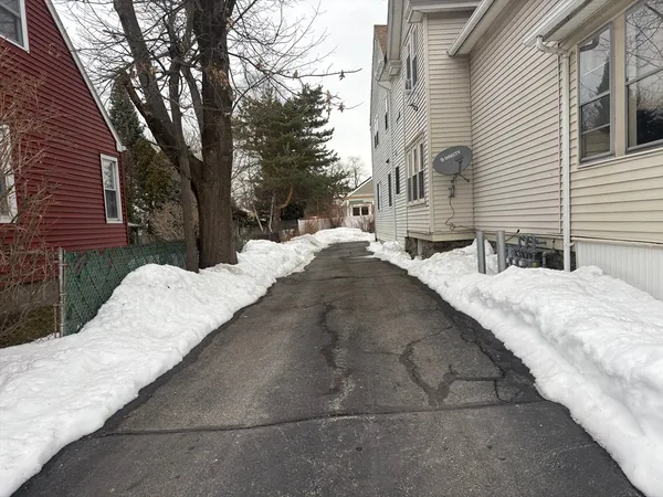 $1,599 | 19 Summerhill Avenue, Unit D, Worcester, MA 01606