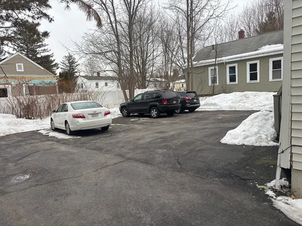 $1,599 | 19 Summerhill Avenue, Unit D, Worcester, MA 01606