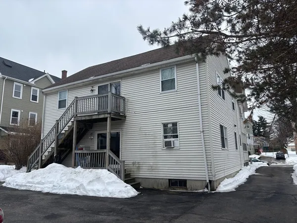 $1,599 | 19 Summerhill Avenue, Unit D, Worcester, MA 01606