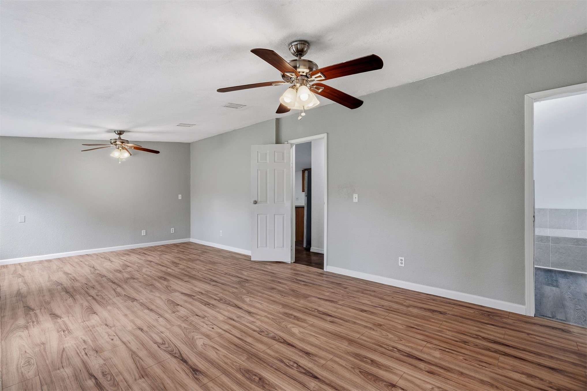 2775 Lightning Way Hilliard, FL 32046 - Photo 23 of 37