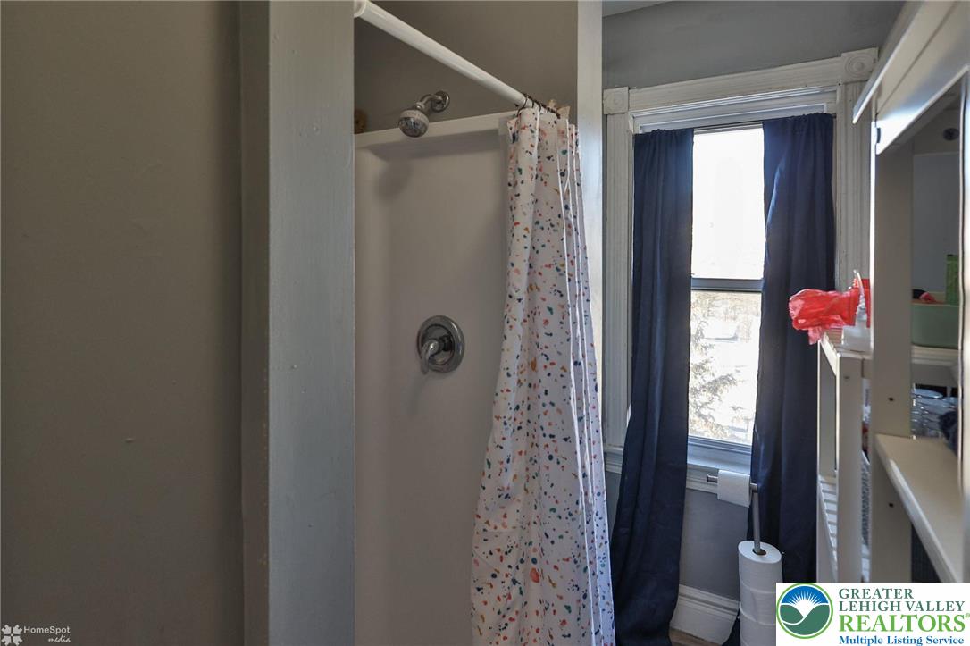 115 East Ruddle Street Coaldale, PA 18218 - Photo 45 of 61 a bathroom with a shower