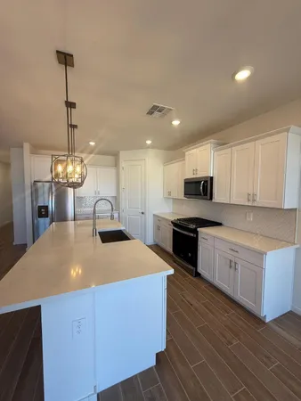 $2,550 | 17816 West Coolidge Street, Goodyear, AZ 85395