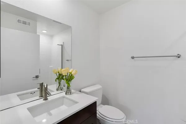 $4,950 | 2581 Arvia Street, Unit 24, Los Angeles, CA 90065