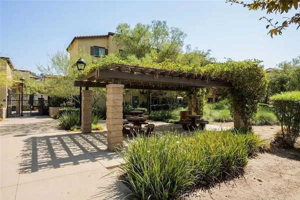 $4,950 | 2581 Arvia Street, Unit 24, Los Angeles, CA 90065