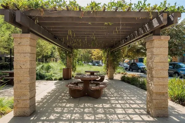 $4,950 | 2581 Arvia Street, Unit 24, Los Angeles, CA 90065