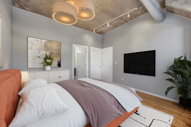 a view of a garden with a fountain