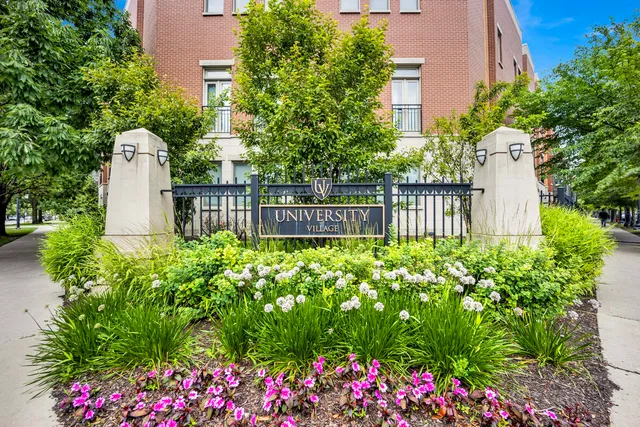 $349,999 | 1111 West 15th Street, Unit 224, Chicago, IL 60608