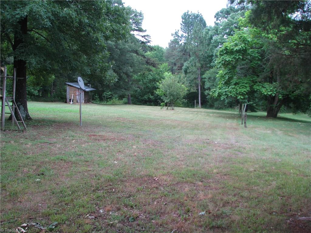 4544 Branson Davis Road Sophia, NC 27350 - Photo 11 of 16 Gallery Image 11