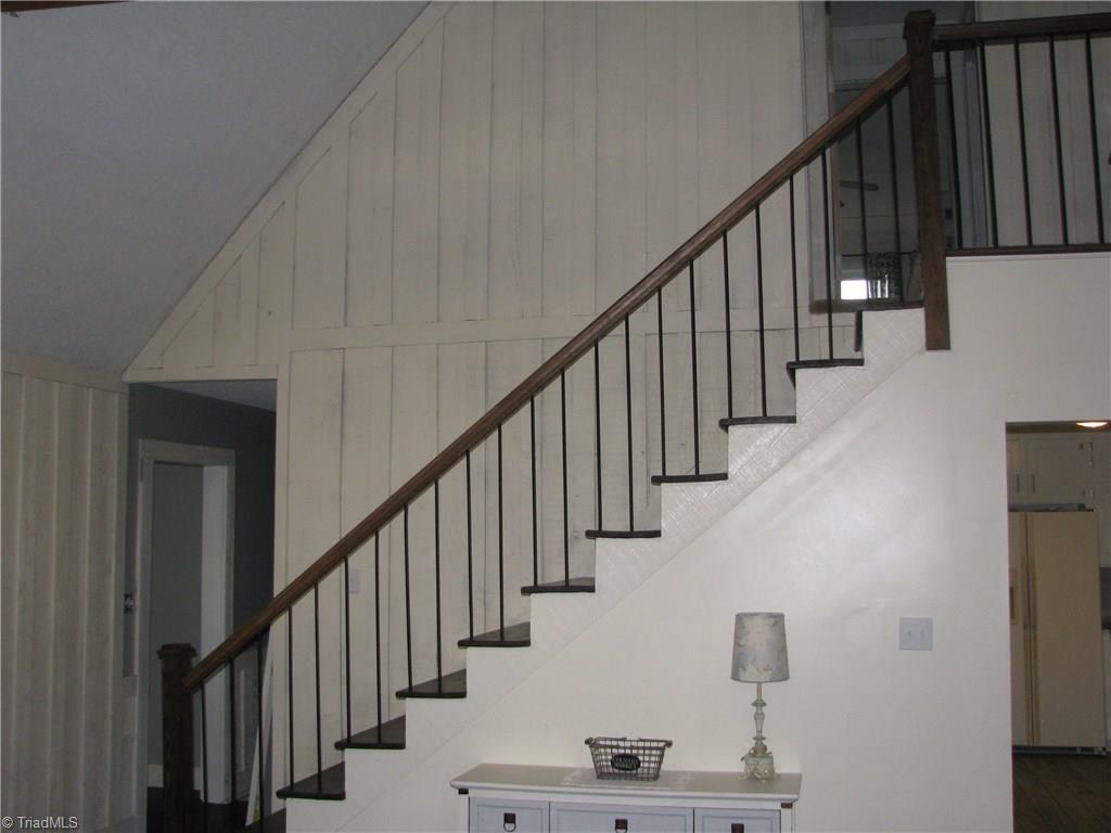 4544 Branson Davis Road Sophia, NC 27350 - Photo 4 of 16 Gallery Image 4