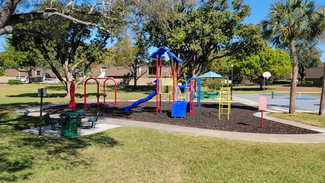 $2,650 | 117 1st Court, Palm Beach Gardens, FL 33410