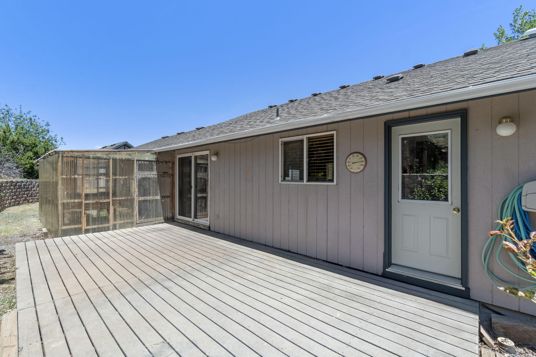 2630 Frontage Road Klamath Falls, OR 97601 - Photo 56 of 72