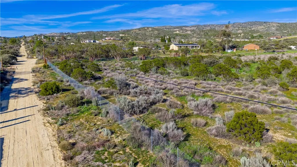 1 Apple Anza, CA 92539 - Photo 6 of 69