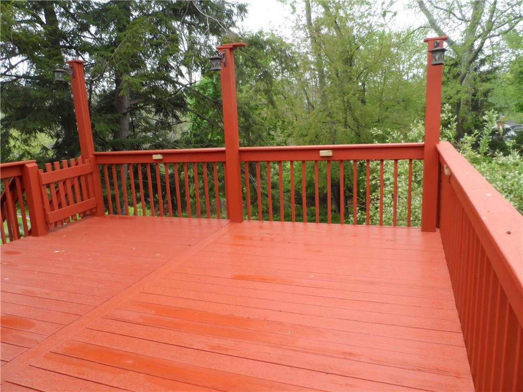 1847 Red Coach Road Allison Park, PA 15101 - Photo 20 of 24 Rear Deck