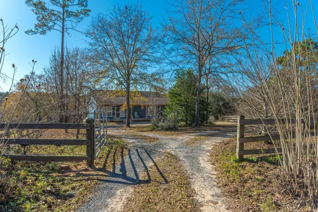 $599,900 | 746 Davidson Road, DeFuniak Springs, FL 32433
