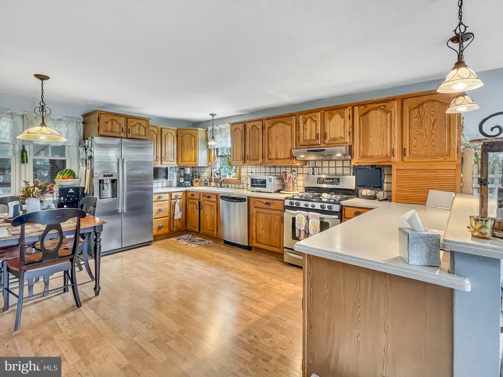 10 Ashwood Road Hamilton, NJ 08610 - Photo 8 of 20 Gallery Image 8