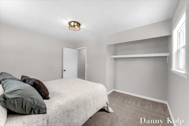 $349,900 | 1701 Carlton Avenue Northeast, Grand Rapids, MI 49505