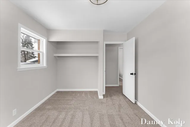 $349,900 | 1701 Carlton Avenue Northeast, Grand Rapids, MI 49505