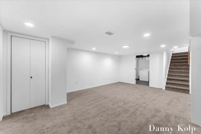 $349,900 | 1701 Carlton Avenue Northeast, Grand Rapids, MI 49505