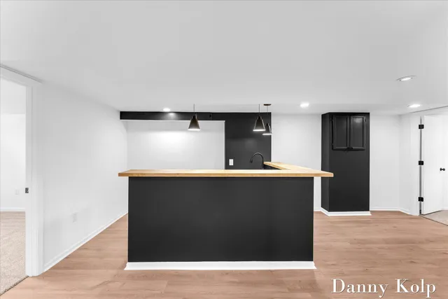 $349,900 | 1701 Carlton Avenue Northeast, Grand Rapids, MI 49505