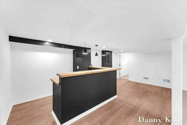 $349,900 | 1701 Carlton Avenue Northeast, Grand Rapids, MI 49505