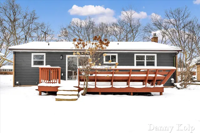 $349,900 | 1701 Carlton Avenue Northeast, Grand Rapids, MI 49505