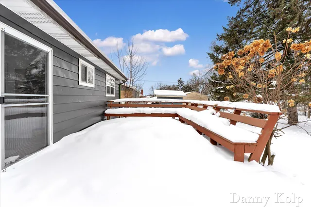 $349,900 | 1701 Carlton Avenue Northeast, Grand Rapids, MI 49505