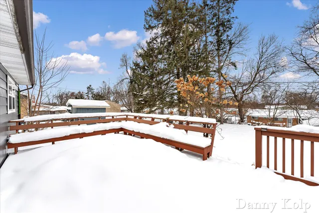 $349,900 | 1701 Carlton Avenue Northeast, Grand Rapids, MI 49505