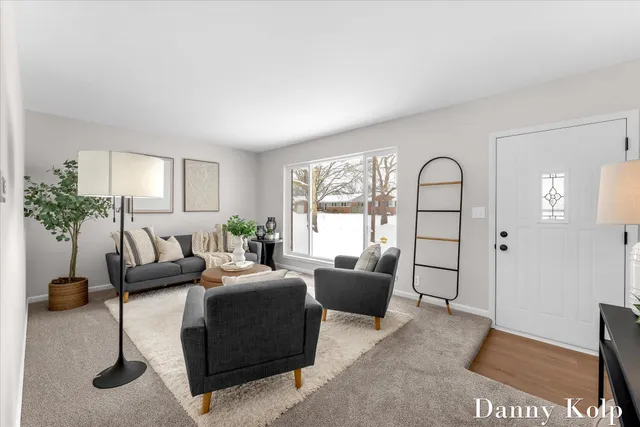 $349,900 | 1701 Carlton Avenue Northeast, Grand Rapids, MI 49505